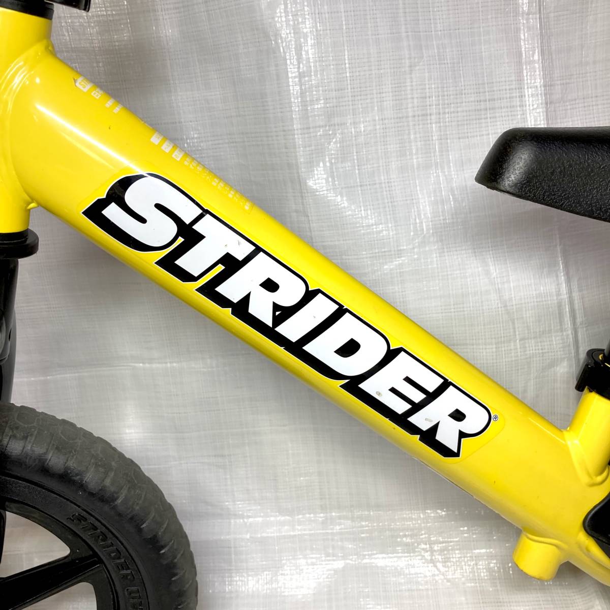 即決 無料 ストライダー イエロー スポーツモデル STRIDER 12 classic