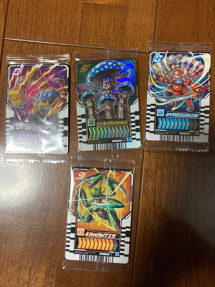 仮面ライダーガッチャード ウエハース UR ヴェノムダケ ほか｜PayPayフリマ