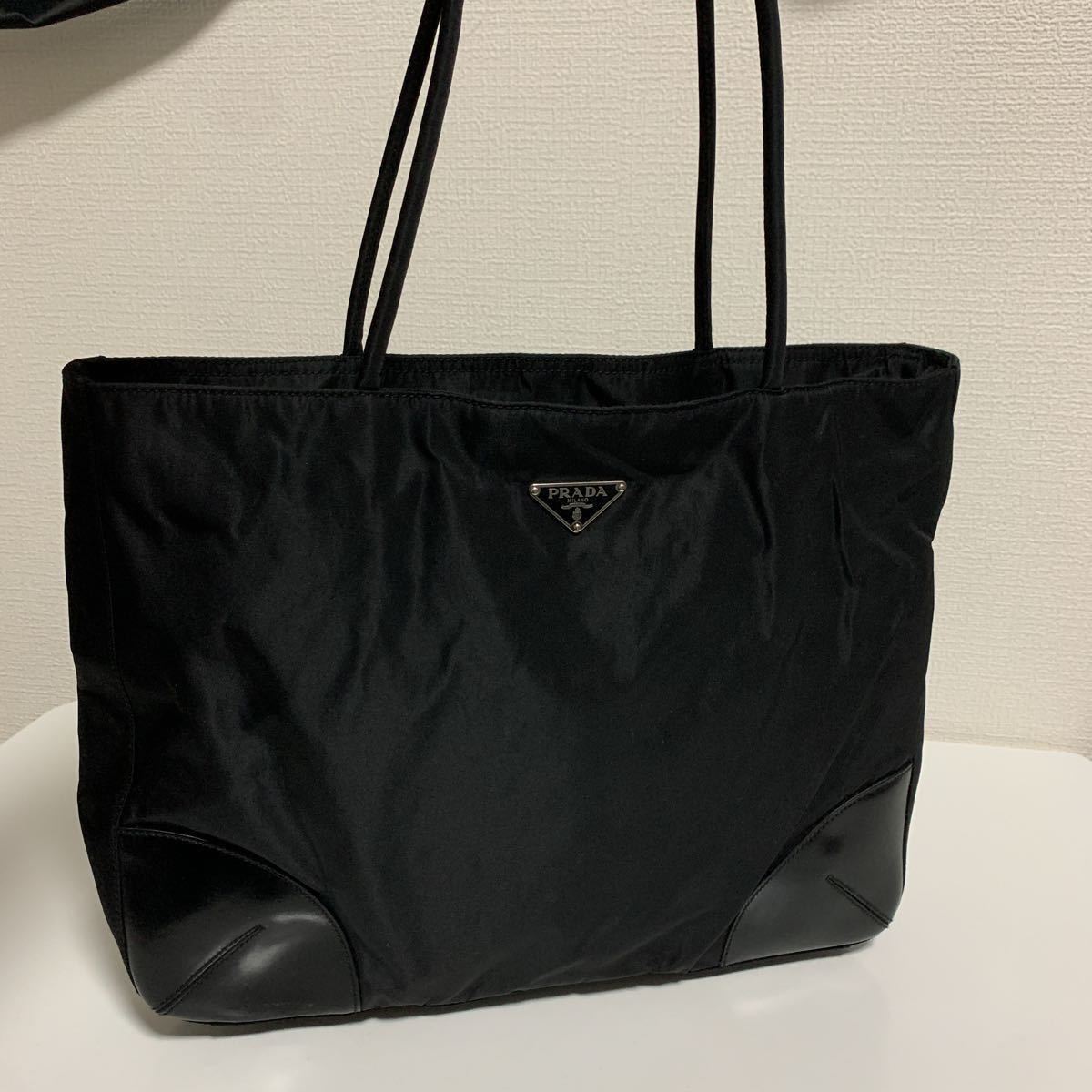 入園入学祝い PRADA プラダ 三角ロゴ ナイロン 黒 ワンショルダー