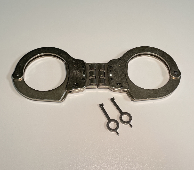 【本物の手錠】米国：S&W（スミス&ウェッソン）M-1H Handcuffs（新品）（検：警察・軍・サバゲー・ミリタリー・装備・サバイバル・ポリス）