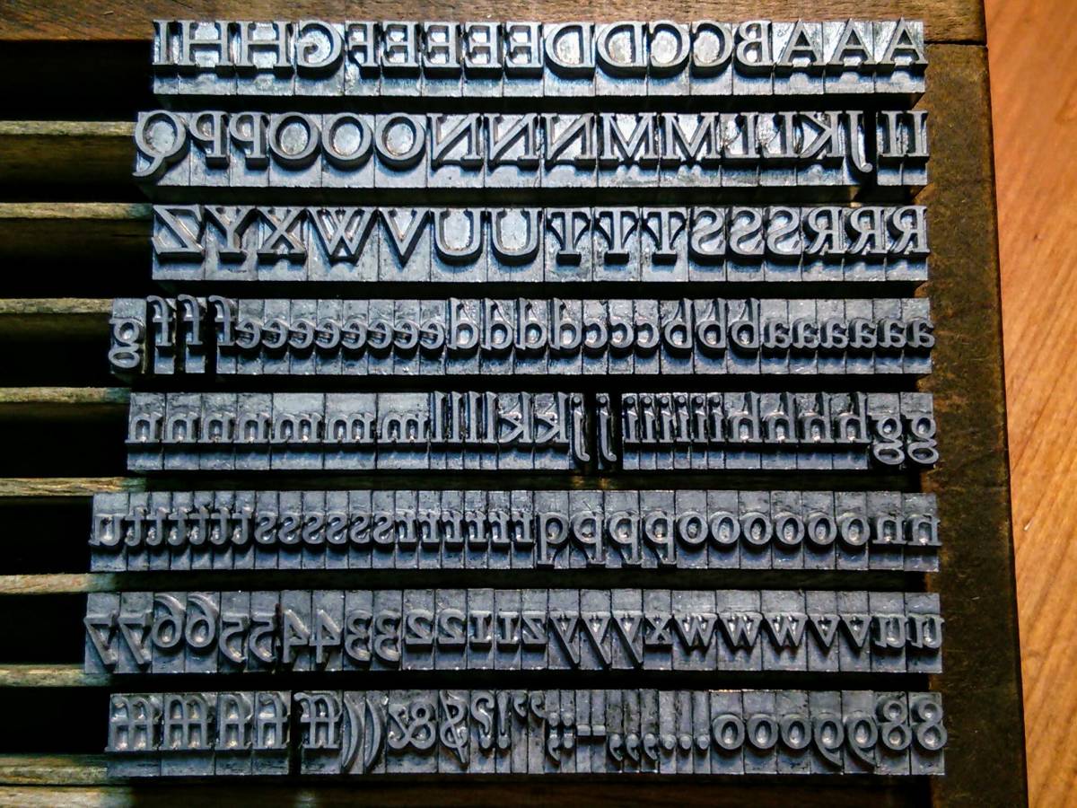 18pt Cloister Old Style 数字2セット メタルスタンプ アルファベット