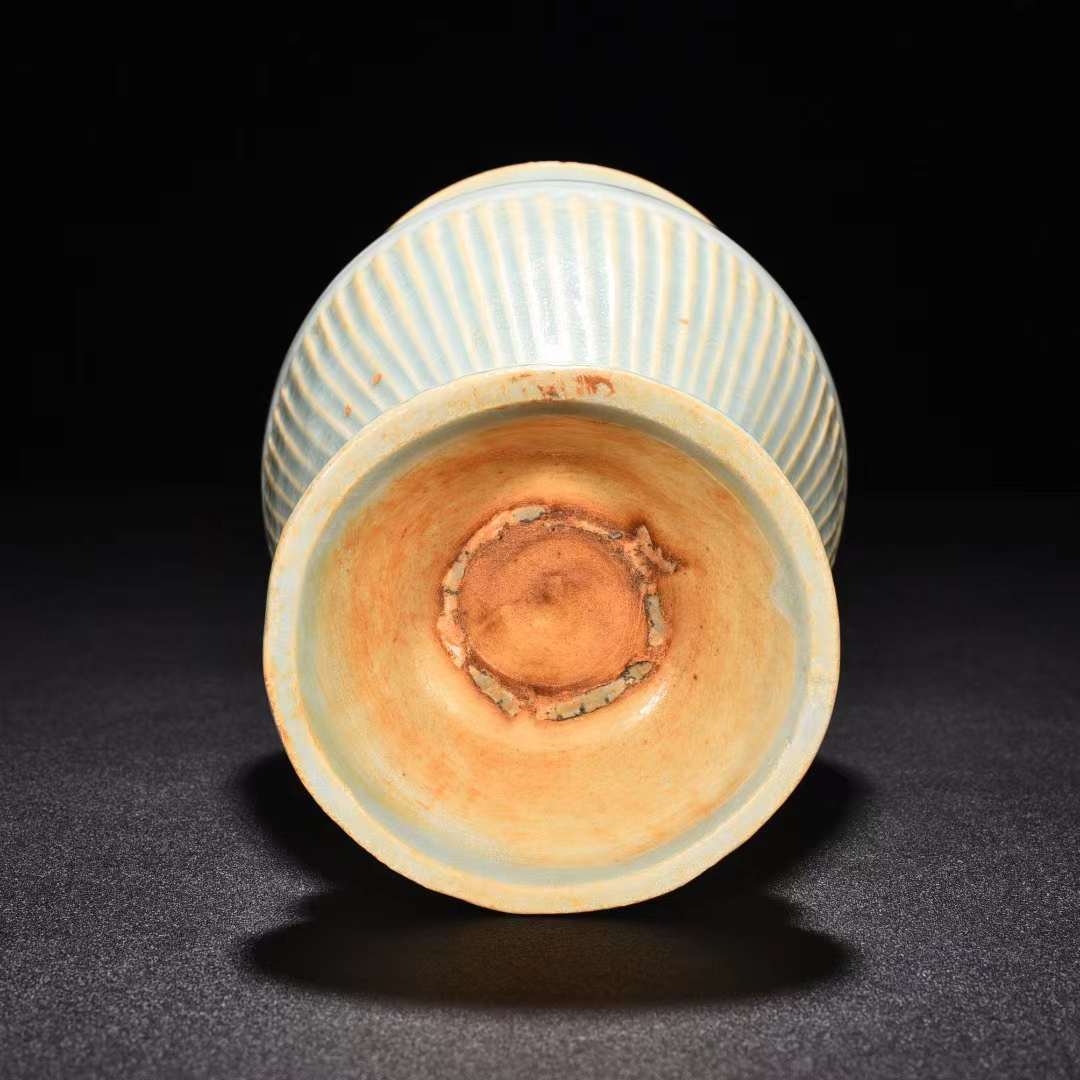 生まれのブランドで 唐物 鎬文瓶 影青釉 湖田窯 宋時代 中国美術 高さ19.8cm 工芸品 宋
