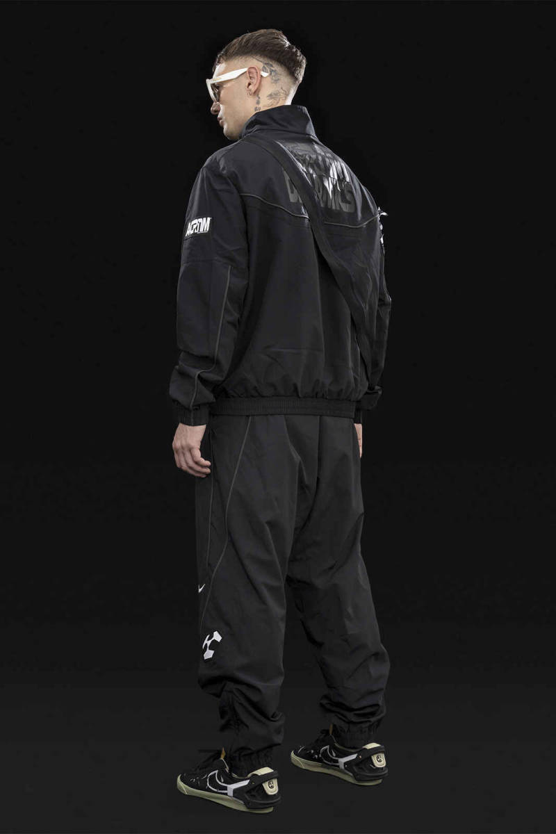 新品 Nike x ACRONYM Woven Jacket+Pants Sサイズ Black/Black 新品 Nike x ACRONYM Woven Jacket+Pants Sサイズ Black/Black
