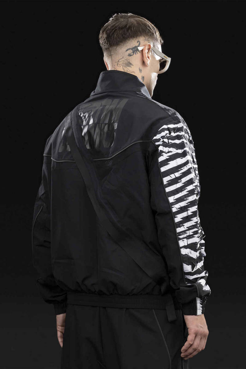 新品 Nike x ACRONYM Woven Jacket+Pants Sサイズ Black/Black 新品 Nike x ACRONYM Woven Jacket+Pants Sサイズ Black/Black