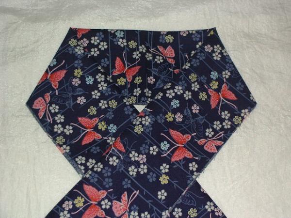 木綿の半衿、花と蝶、紺_画像1