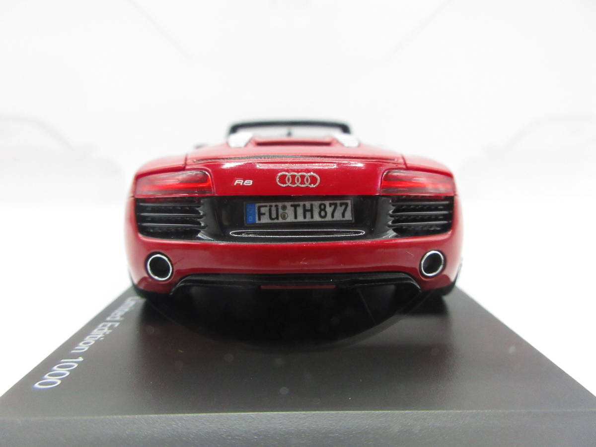 1/43 シュコー　アウディ R8 スパイダー Audi R8 Spyder　ミニカー ブリリアントレッド_画像4