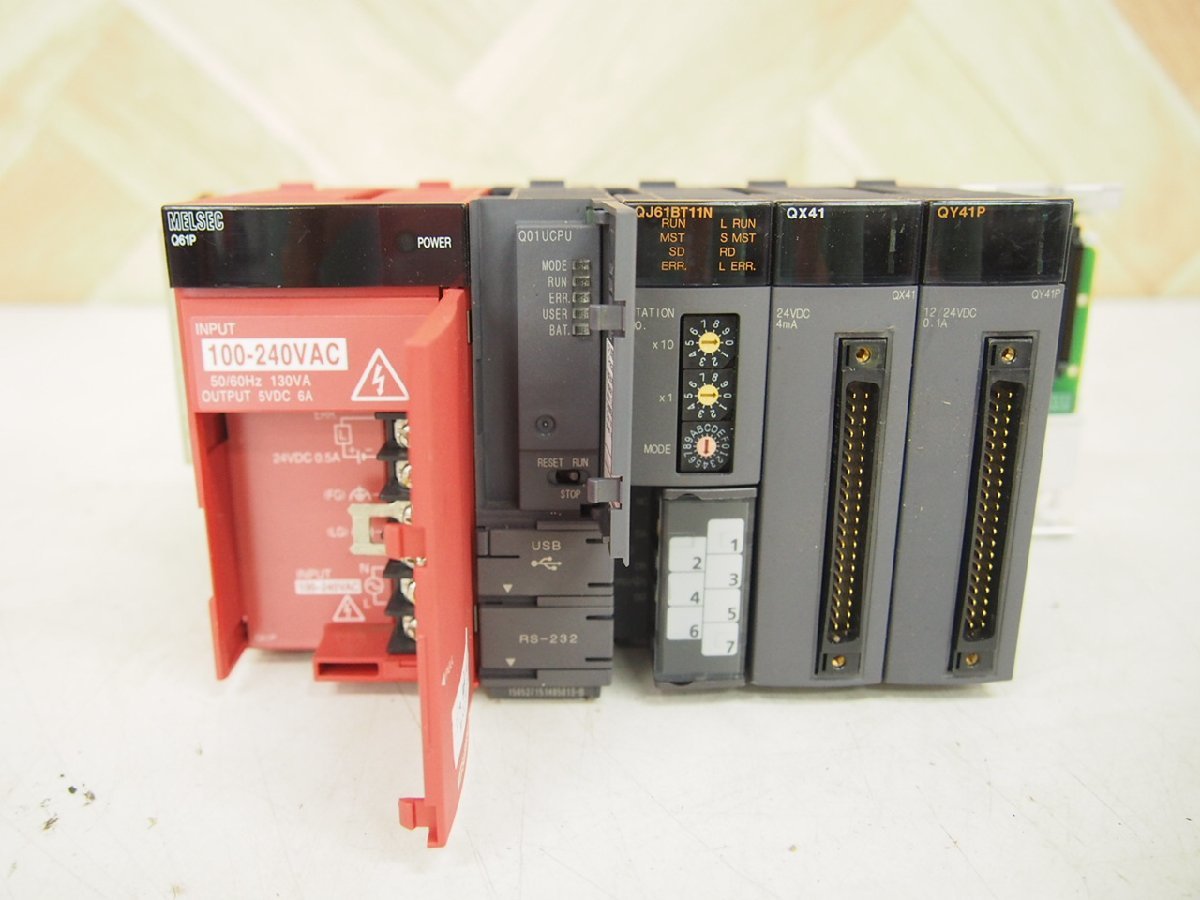 ☆【1R0828-14】 MITSUBISHI 三菱 シーケンサー Q61P Q01UCPU