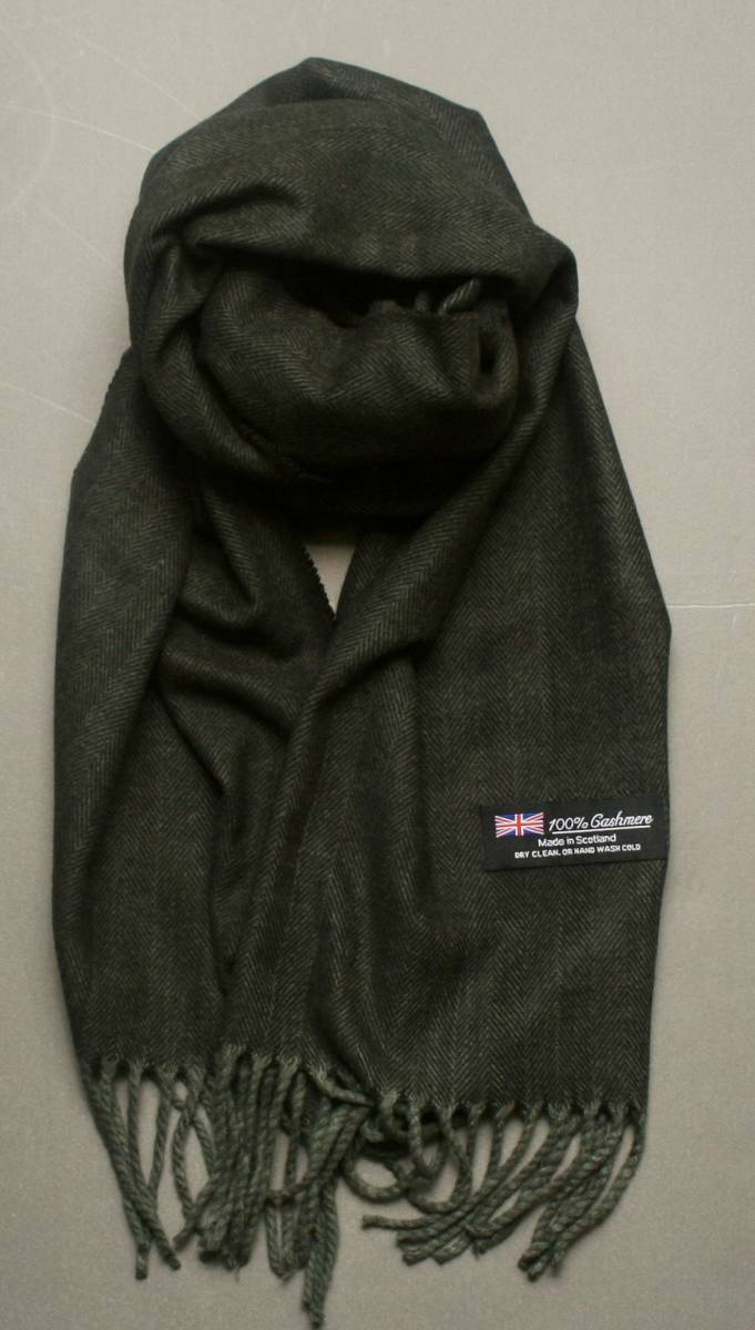 ＊新品＊スコットランド製 暖かカシミア100％　洗練されたチャコールグレーマフラー　男女兼用 Scottish Cashmere Scarf