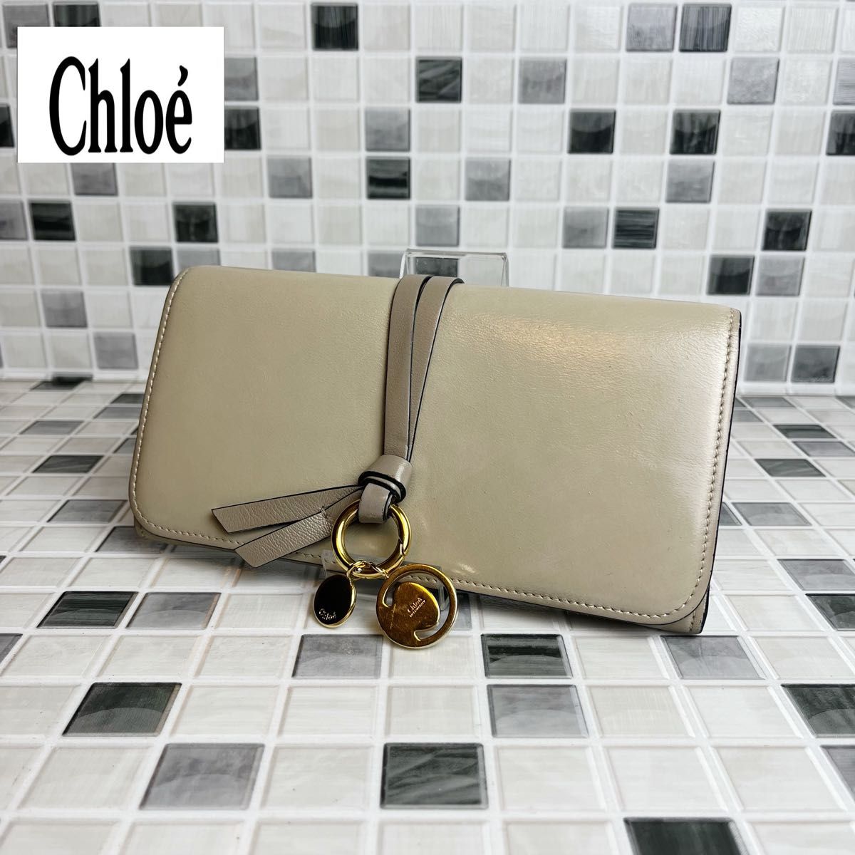 Chloe クロエ アルファベットチャーム 長財布 二つ折り