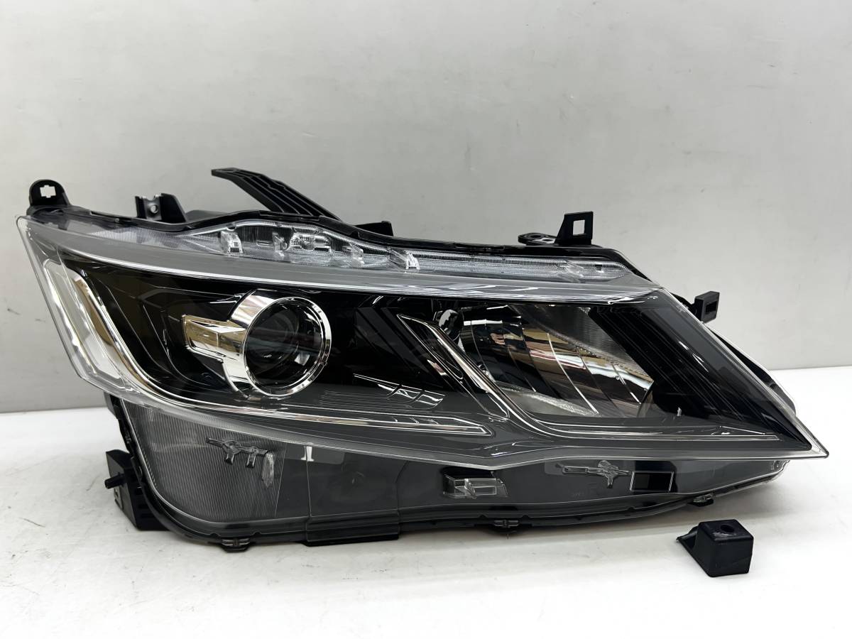 即決 Z セレナ C27 前期 / LED 日産 純正 右 ヘッドライト KOITO 即決 Z セレナ C27 前期 / LED 日産 純正 右 ヘッドライト KOITO