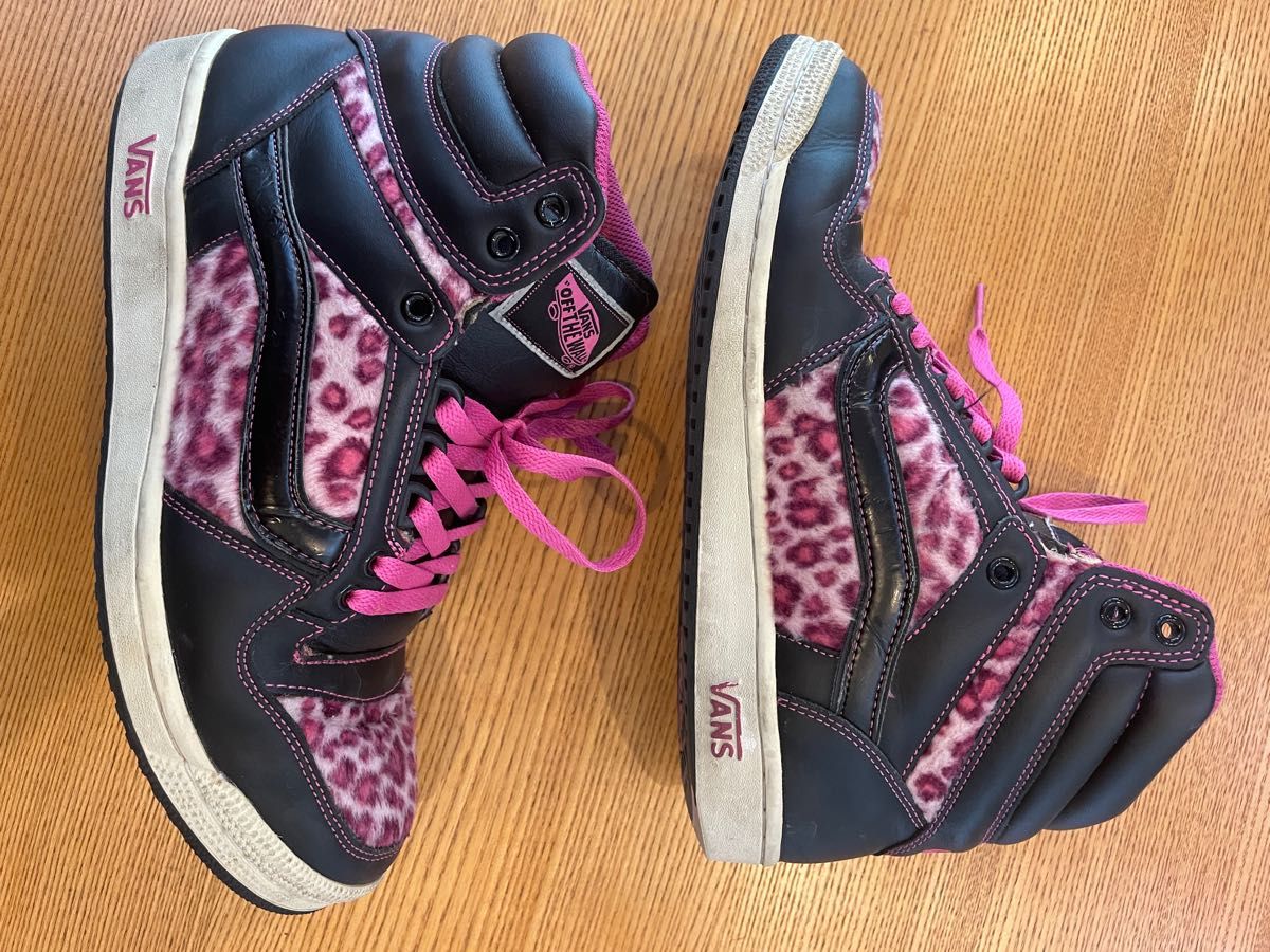 Vans 】バンズ ヒョウ柄ハイカット スニーカー 27 5センチ Vans 】バンズ ヒョウ柄ハイカット スニーカー 27 5センチ
