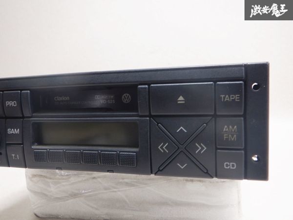 フォルクスワーゲン 純正 Clarion カーオーディオ カセットデッキ AM FM ラジオ テープデッキ J1HAA2A01A PV-9883A 1DIN 即納 棚26A_画像4