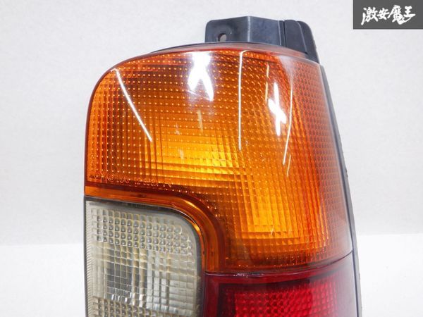 トヨタ 純正 AE109 スプリンター テールライト テールランプ 右 右側 運転席 KOITO 33-09311 即納 棚27C_画像3