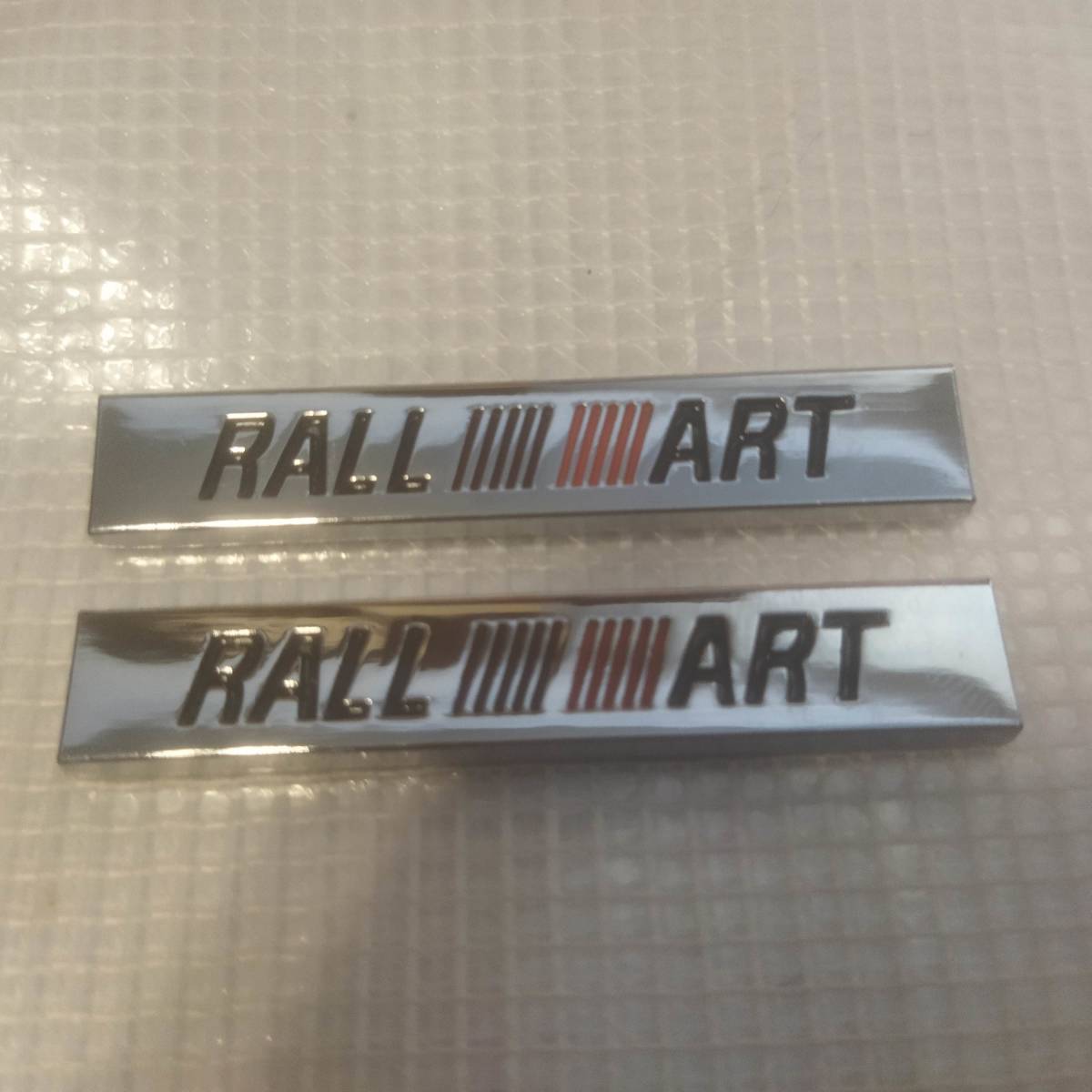 [ включая доставку ]RALLIART( Ralliart ) эмблема plate чёрный длина 1.0cm× ширина 6.0cm 2 листов комплект металлический Mitsubishi 