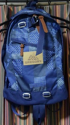 年中無休】 グレゴリー・新生タグ Daypack 青色チェックデザイン入り