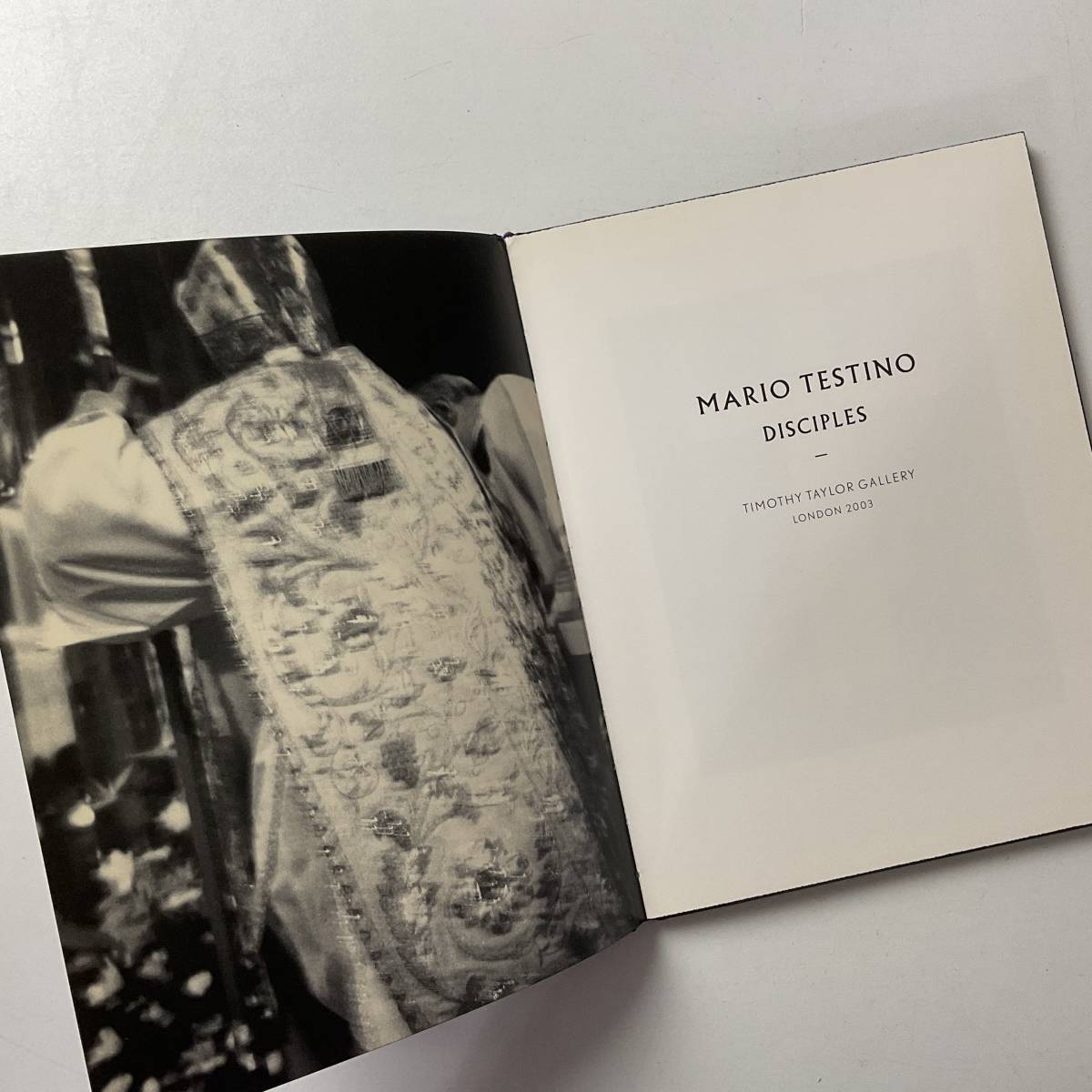  limitation photoalbum MARIO TESTINO Disciples 2003 TIMOTHY TAYLOR GALLERY Mario tes Tino hard-to-find rare old book 