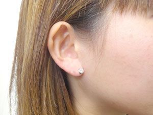 ピアス 18金 メンズ 鑑定書付 ダイヤモンド SIクラス 一粒 大粒 0.60ct ホワイトゴールドk18 18k スタッド 天然石ダイヤ 男性用 宝石_画像3