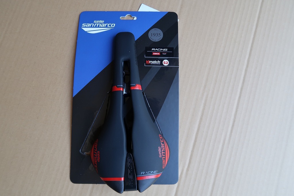 堅実な究極の Selle San ! 新品! Red x Black サドル Team Racing Open