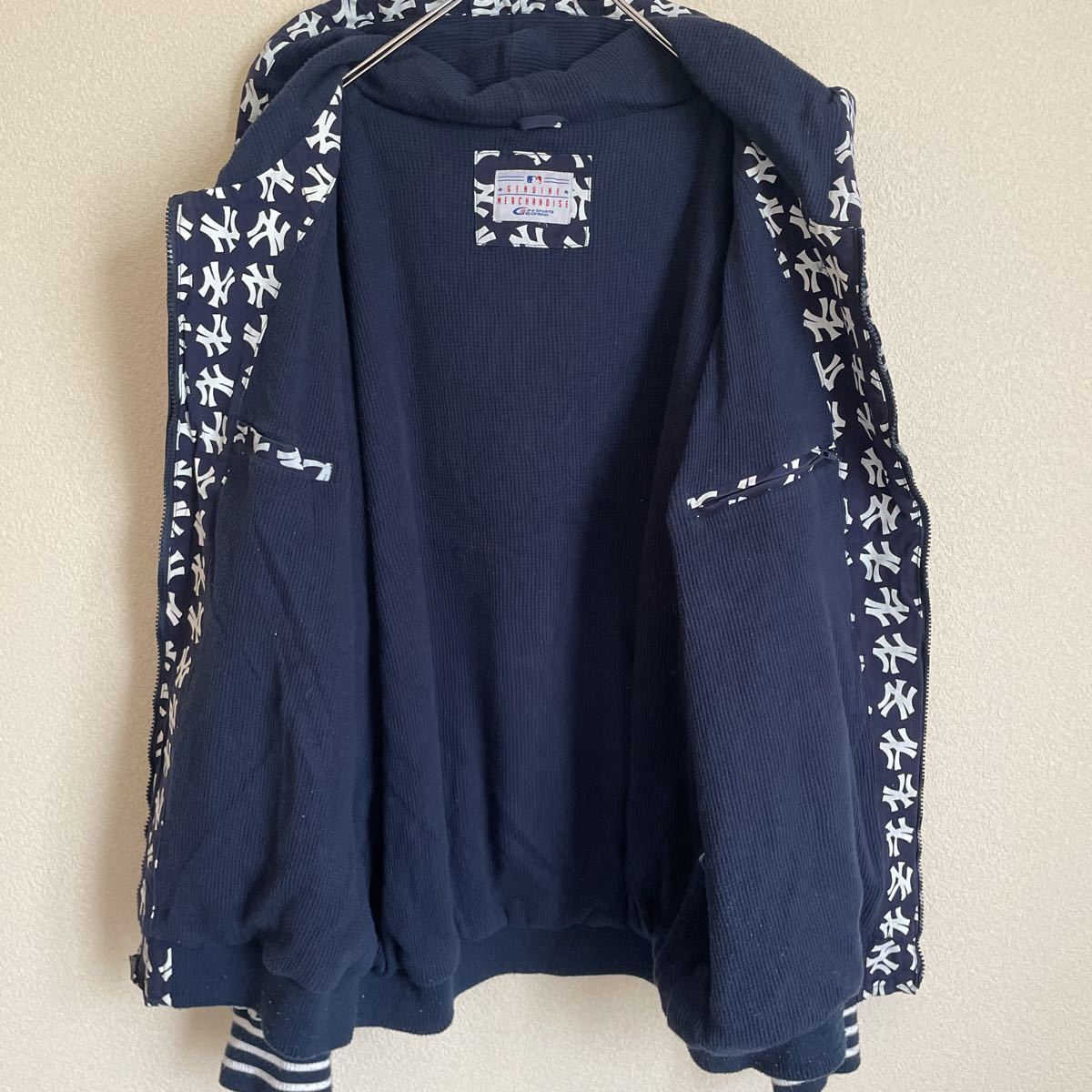 00s New York Yankees 総柄 ストリート フルジップパーカー ブルゾン ヤンキース アウター 古着 NY メジャーリーグ_画像7