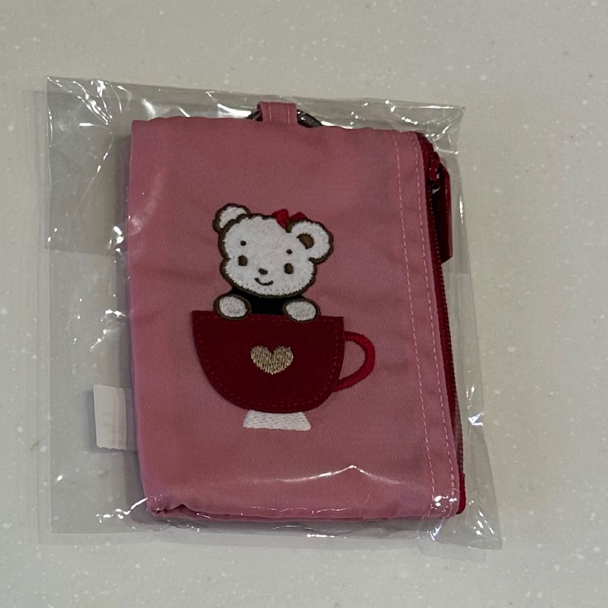 ポーチ ファミリア 新品 完売品 秋のファミリアショー familiar リアちゃん
