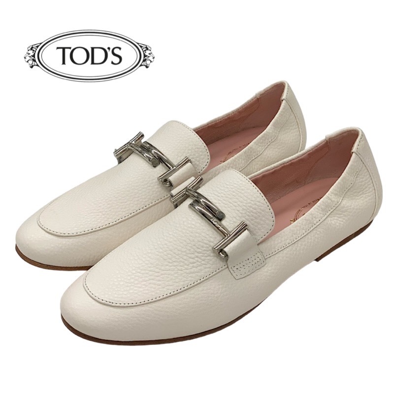 トッズ TOD'S ローファー 革靴 靴 シューズ レザー ホワイト 白 シルバー 未使用 フラットシューズ T金具