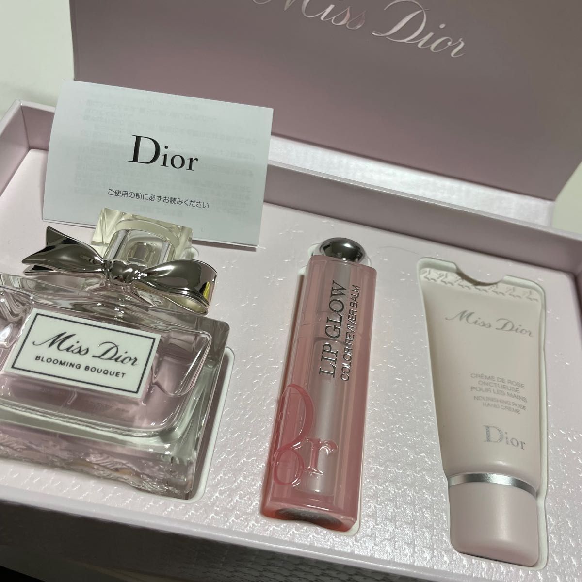 Christian Dior ミス ディオール コフレ クリスマスコフレ ギフト 香水 リップ ハンドクリーム 3点セット