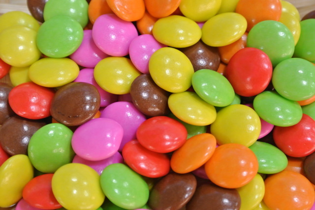 マーブルチョコ(どっさり１ｋｇ)直径１３mmの糖衣掛け碁石チョコレート♪人気のマーブルチョコレートはこれ！チョコレート菓子【送料込】_マーブルチョコ直径１３mmタイプ