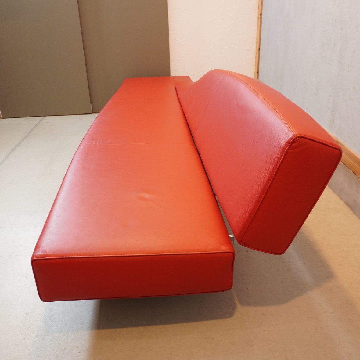 Cassina ixc.kasi-na*ikssi-ASPENas авторучка 3 местный . диван лобби диван кожа современный дизайнерский высококлассный мебель DH407