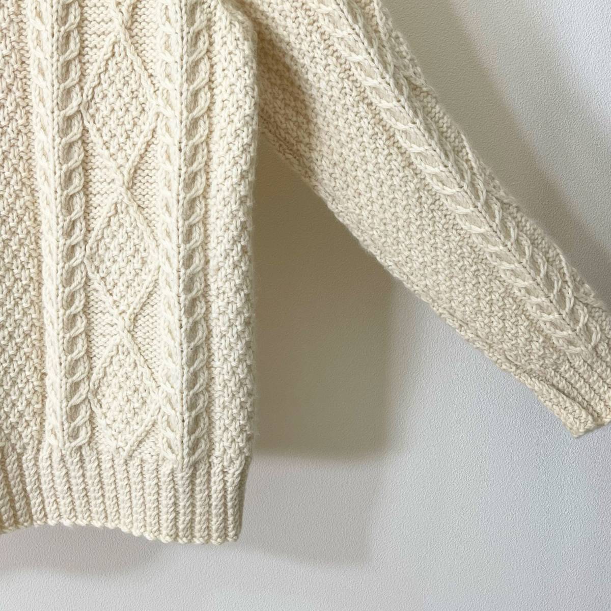  rare { Mint Condition / ABERCROMBIE&FITCH / 42 }60s70s finest quality goods [ Abercrombie & Fitch i-ll Land made hand knitted Vintage Alain sweater ]