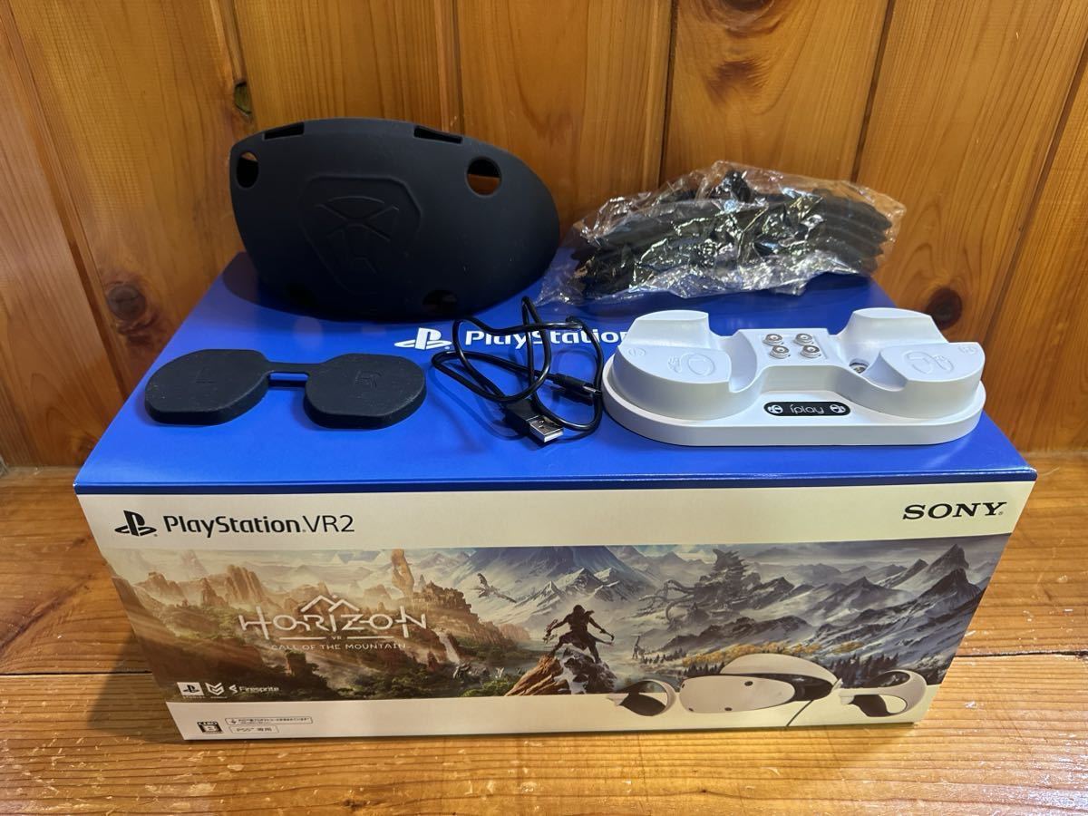 中古美品 SONY プレイステーション PS5 PlayStation VR2 PSVR2　アクセサリー同梱