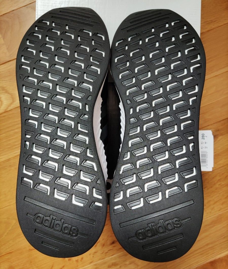 adidas　ランニングシューズ　EE9869 28cm