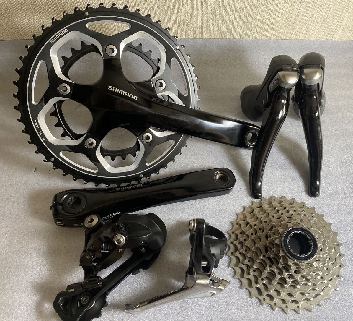 新品Shimano 11速 コンポーネント+油圧ディスクブレーキセット-