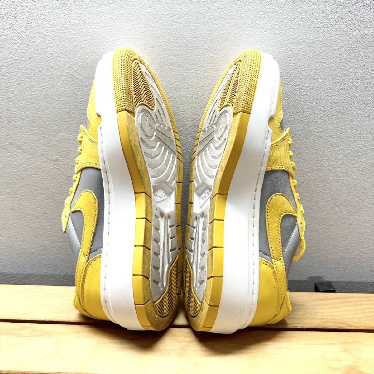 極美品 箱有 NIKE AIR JORDAN 1 ELEVATE LOW エア ジョーダン 1 エレベート ロー スニーカー イエロー グレー  ホワイト 27.5cm dh7004-017