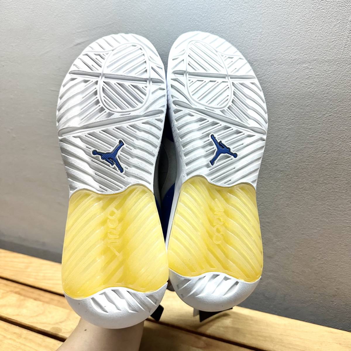 極美品 タグ付 未使用 ナイキ ジョーダン エムエー2 NIKE JORDAN MA2 スニーカー 27cm CV8122-004|PayPayフリマ