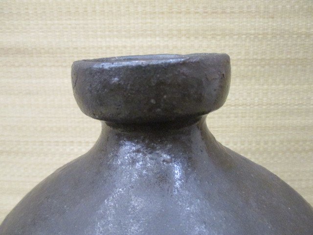 逸品　古作　古薩摩　苗代川　細首　黒釉　酒器　酒壺　徳利　壺　壷　花入　薩摩　苗代川焼　古美術　時代物　骨董品_画像9