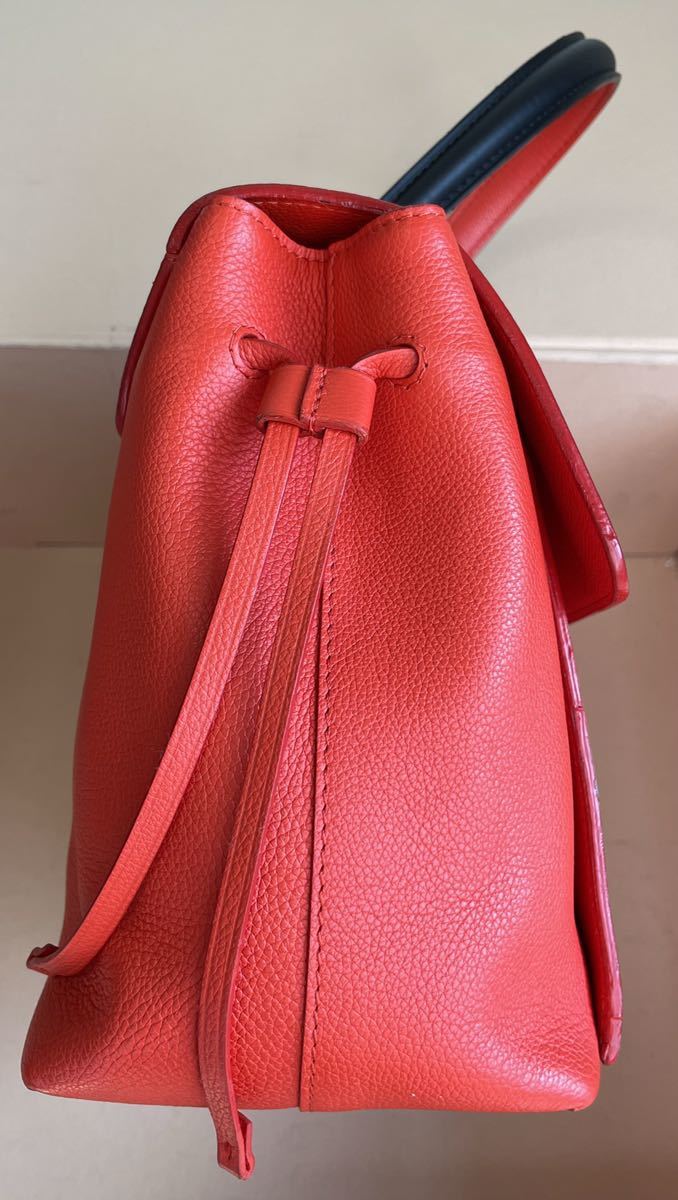 Louis Vuitton Lock Me PM トリヨン ハンドバッグ かばん・バッグ Louis Vuitton Lock Me PM トリヨン ハンドバッグ かばん・バッグ