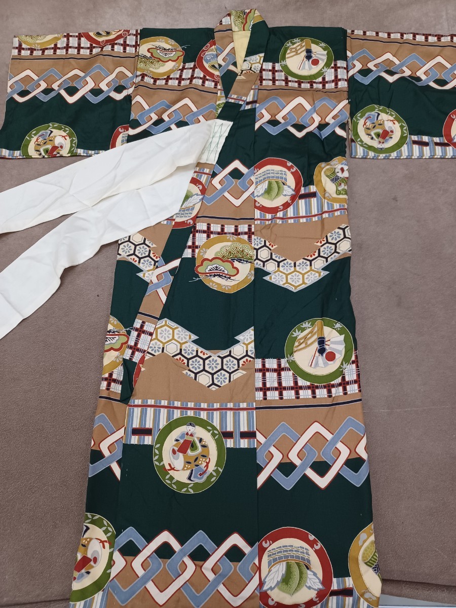  child kimono? long kimono-like garment? for children? antique peace pattern green color dress length 82.5cm× width of a garment 33cm kimono remake flap is gire cloth material raw materials collection 