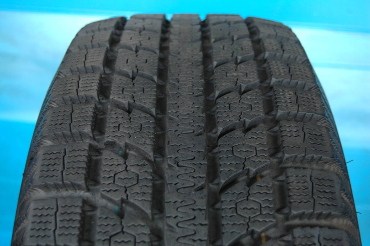 (S844)9 CR-V RT/RW系他 トーヨー オブザーブ OBSERVE GSi-5 235/65R17 104Q 4本セット_残溝(センター付近にて)約9.0㎜