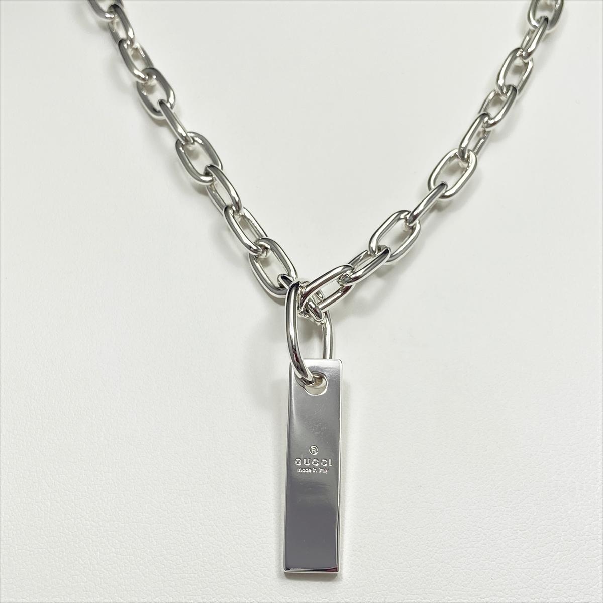 新品仕上 希少 廃盤 グッチ GUCCI ロゴ プレート 極太 ネックレス シルバー 925 新品仕上 希少 廃盤 グッチ GUCCI ロゴ プレート 極太 ネックレス シルバー 925