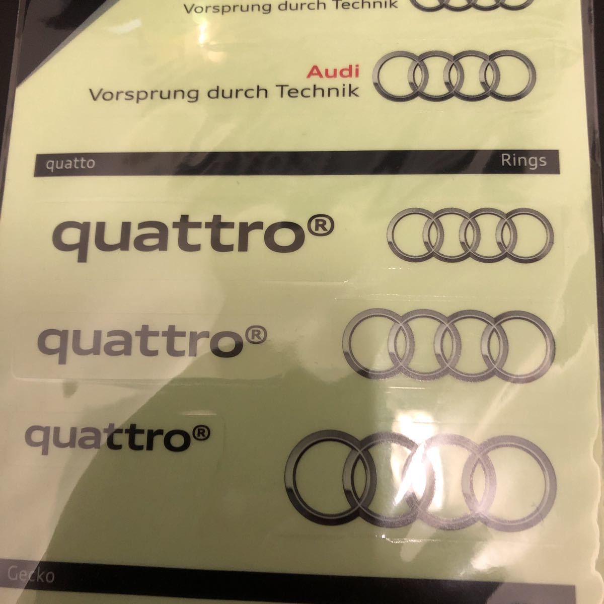 未使用★アウディ　クワトロ　quattro ステッカー　ノベルティ　★ 純正★_画像3