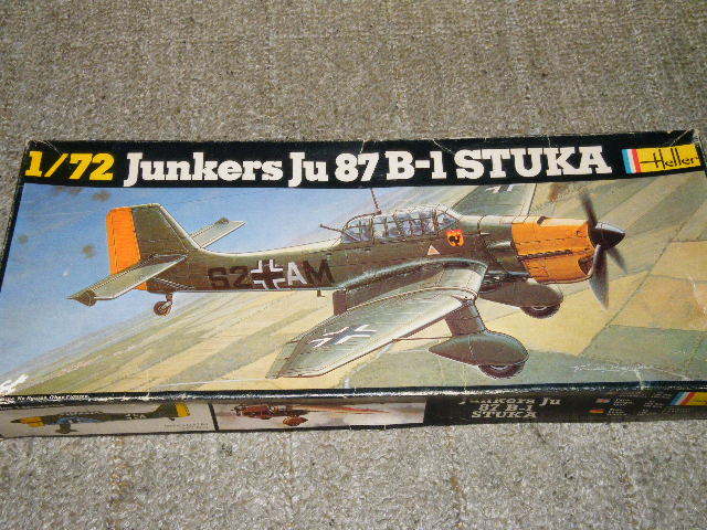 x品名x 未組での保管品 1/72 Heller JUNKERS Ju-87B + AIRFIX JU-87B/R STUKA = 2点まとめセット♪ミリタリー プラモ プラモデル模型キット_画像3