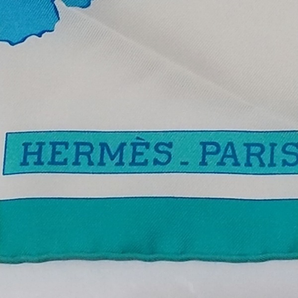 新品?正規品 カレ90 HERMES エルメス 白×ブルー×マルチ スカーフ 美品