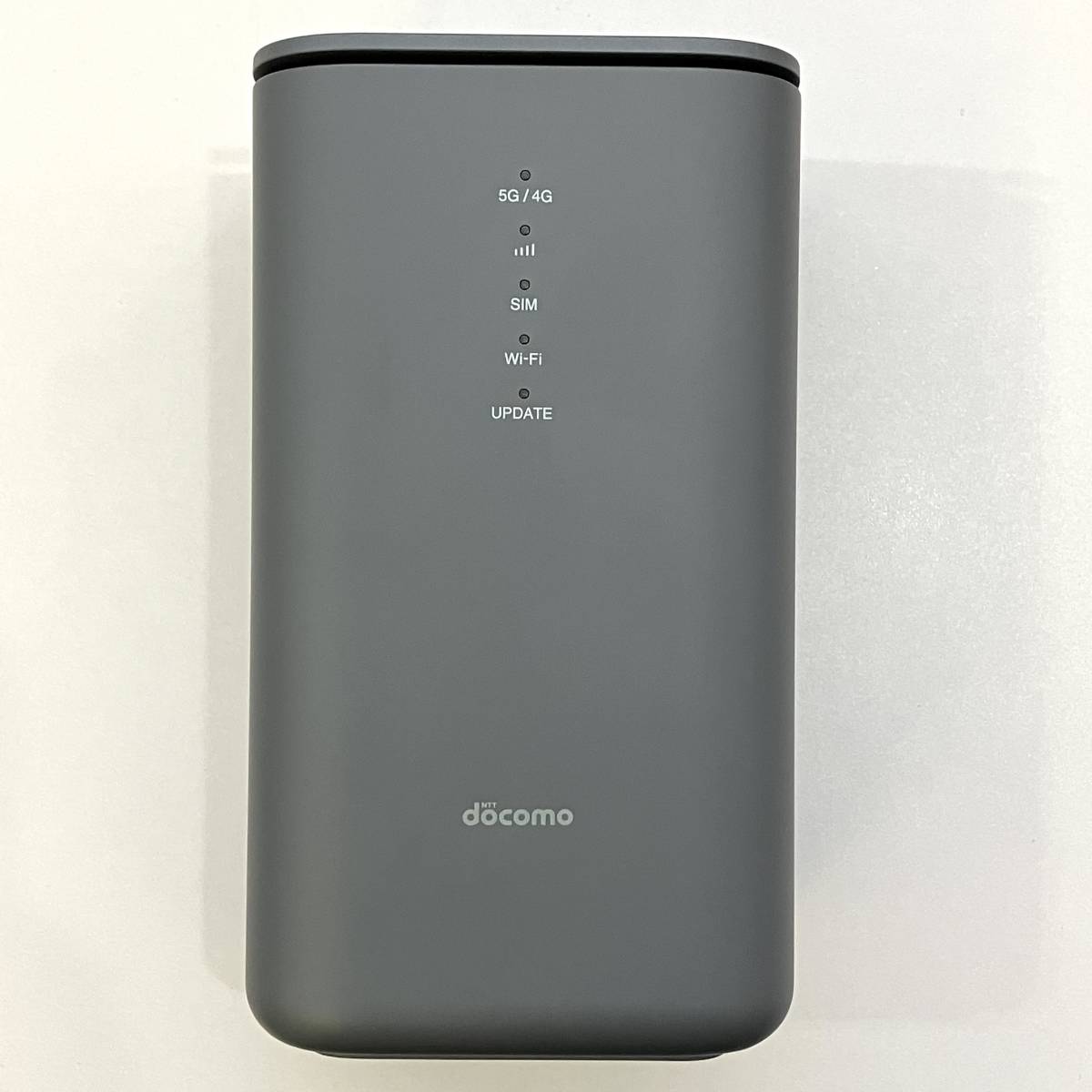 【中古 美品】SIMフリー docomo Home 5G ダークグレー HR02 利用制限〇の画像1