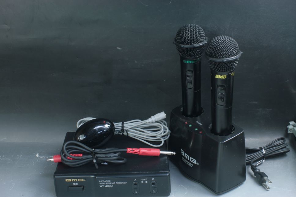 【USED】 BMB 赤外線ワイヤレスマイク WT-4000一式②-
