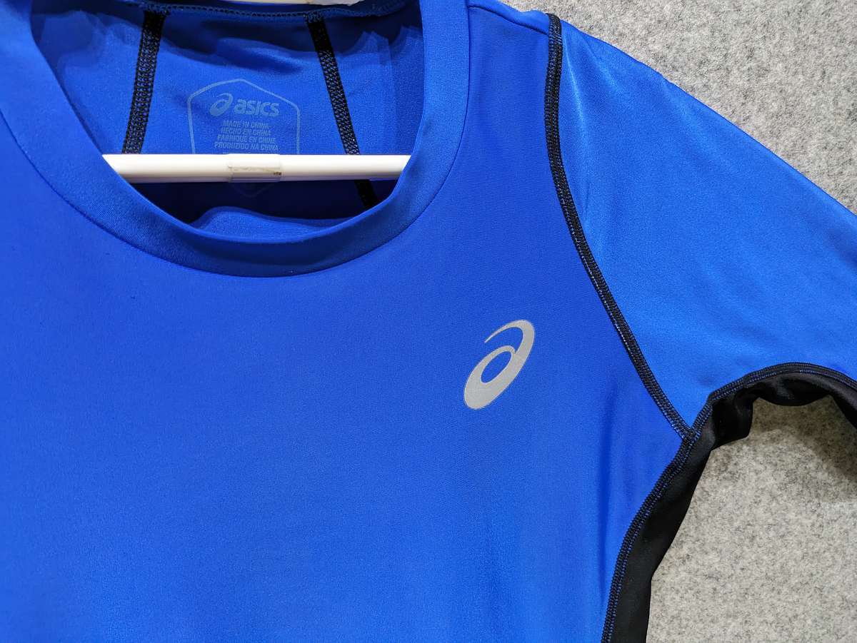 アシックス ASICS サッカー トレーニング インナーシャツ コンプレッションウェア 袖汚れあり 長袖 [サイズ: L /カラー: 写真参照]_画像4
