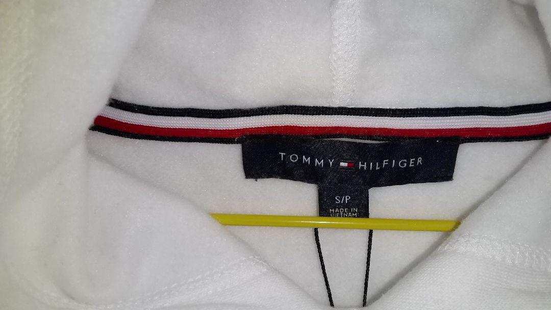 TOMMY HILFIGER パーカー　白　Sサイズ　レディース　並行輸入品 新品未使用品　トミー ヒルフィガー_画像2