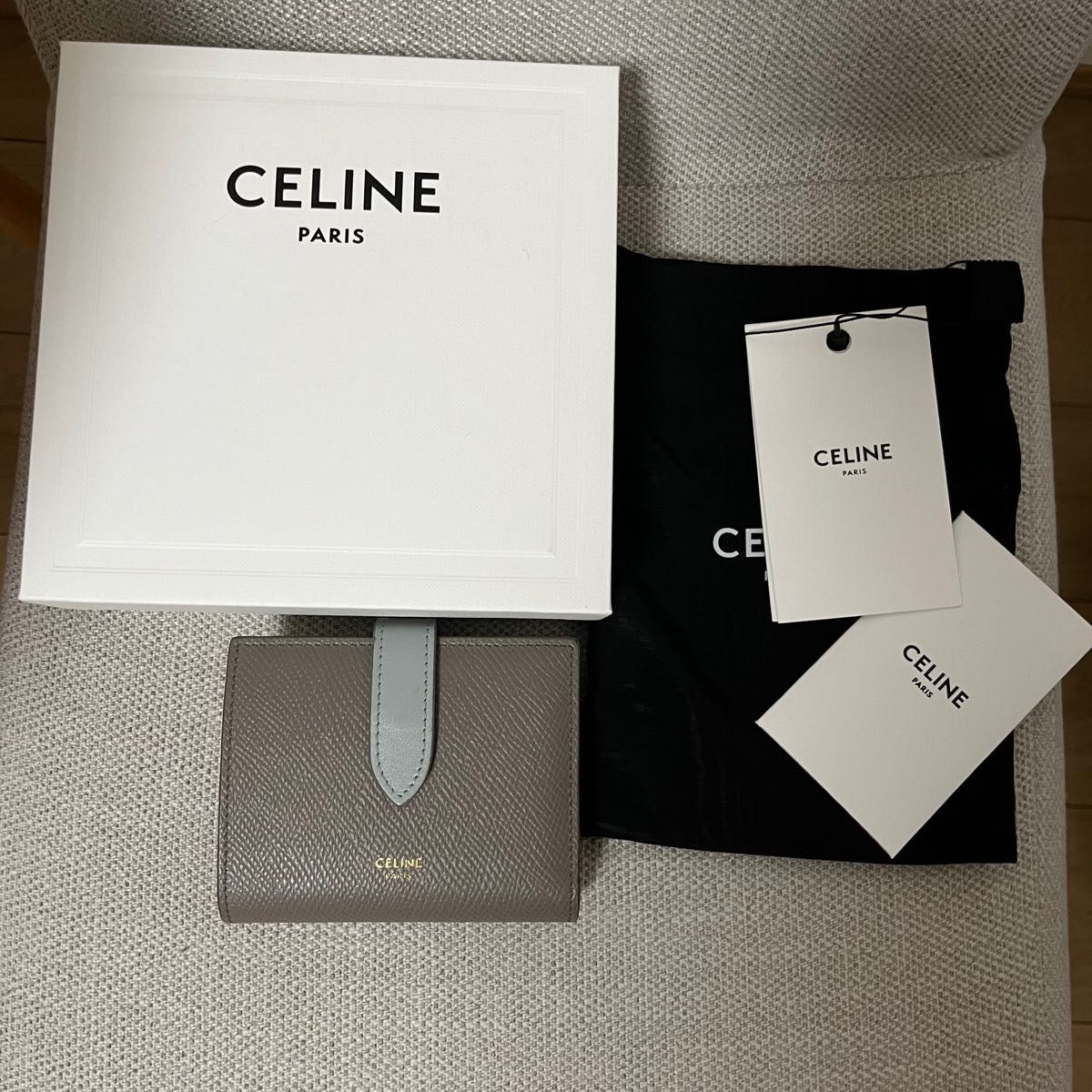 スモール ストラップウォレット エッセンシャル / バイカラー　 セリーヌ CELINE 二つ折り財布 折財布