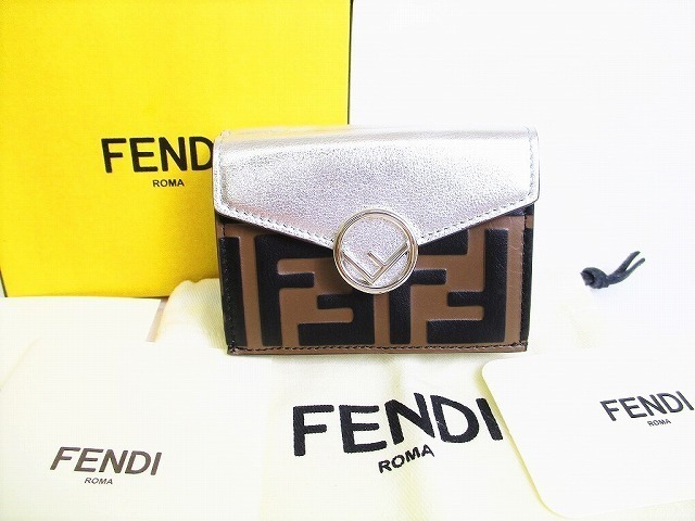 新品未使用】FENDI フェンディ ROMA マイクロ 三つ折り財布-