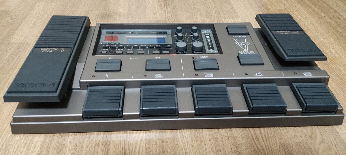 ZOOM Super PLAYER 8080/ギターマルチエフェクター-