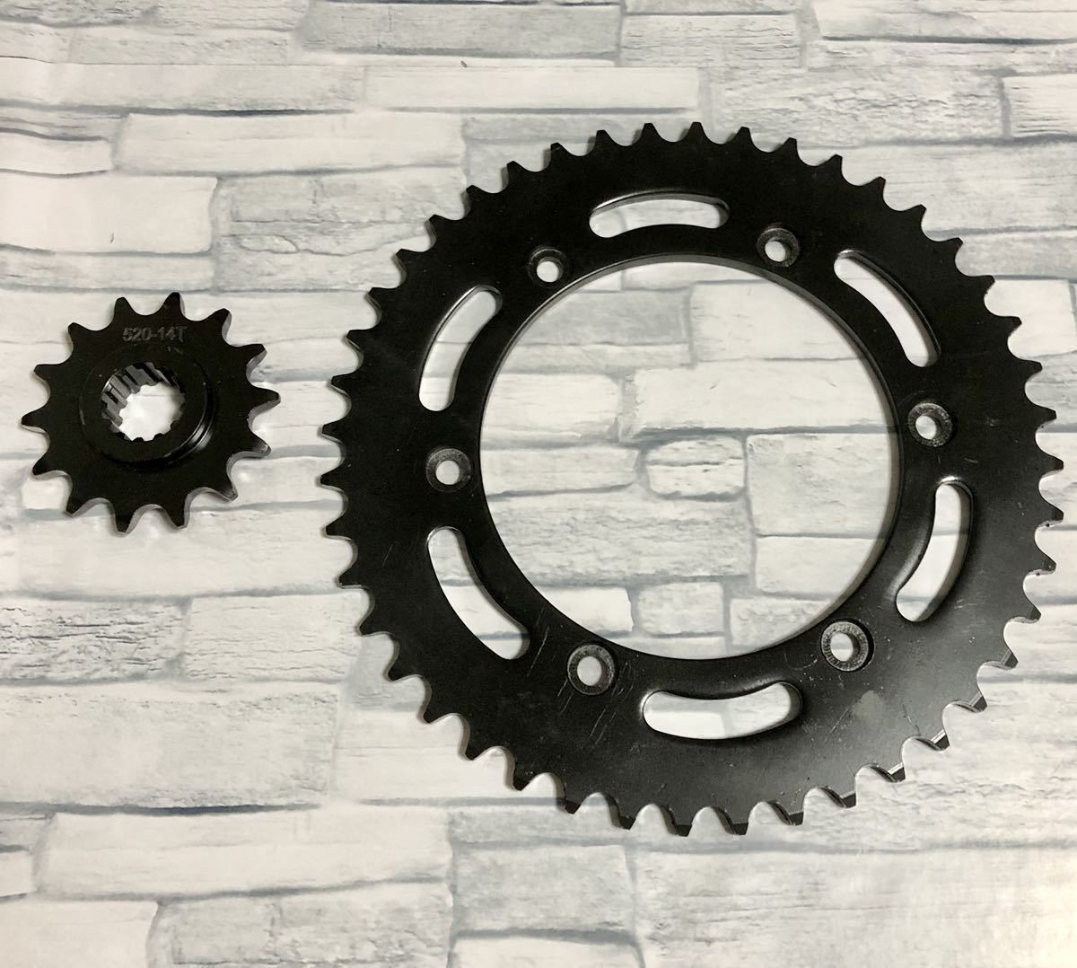  new goods Hornet 250 MC31 sprocket set rom and rear (before and after) 520-14T / 520-44T original interchangeable goods rear sprocket gear gear sprocket rear front 